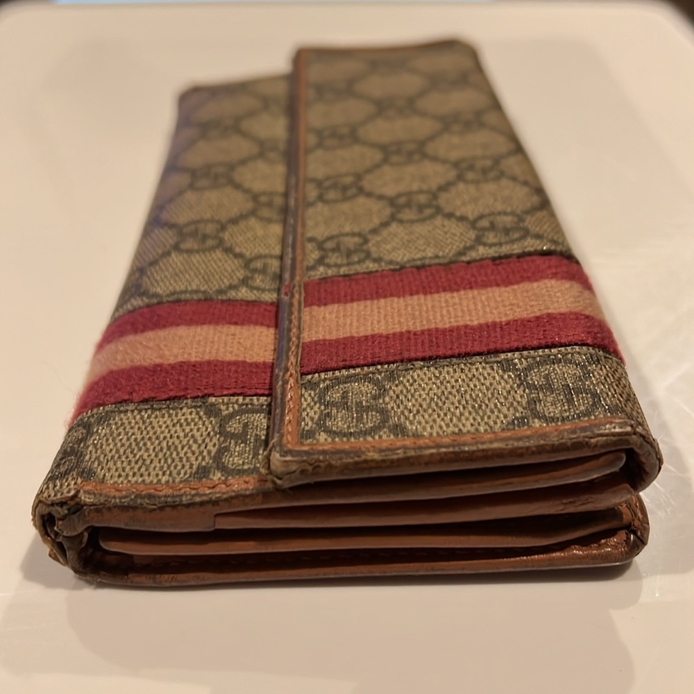 Gucci GG Double Sided Long Wallet with Burgundy & Beige Stripes - Pre-Loved - Picture 4 of 12